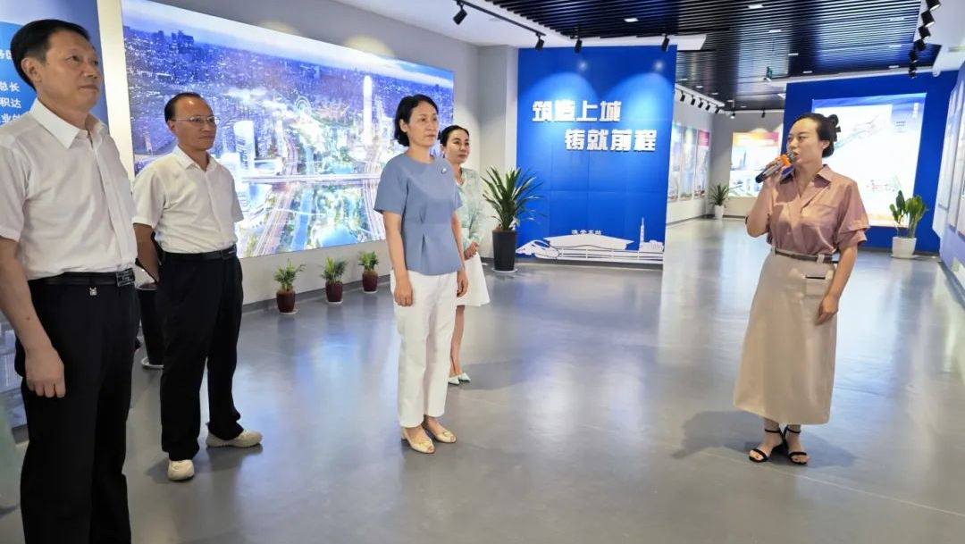 周茂萱帶隊開展工會“一法一辦法”執法檢查